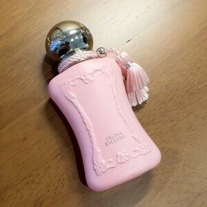 PARFUMS de MARLY DELINA EXCLUSIF 1 OZ. EAU DE PARFUM SPRAY (NO BOX, HAS CAP)